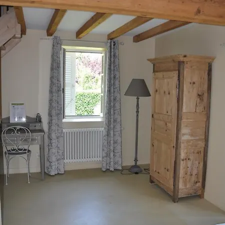 La Cerisaie Bed & Breakfast 2*