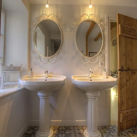 Bed & Breakfast La Cerisaie Francheleins