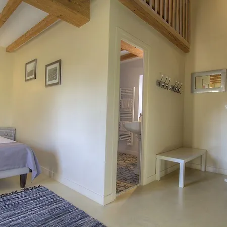 La Cerisaie Bed & Breakfast Francheleins