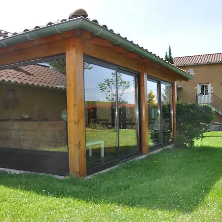 La Cerisaie לינה וארוחת בוקר Francheleins